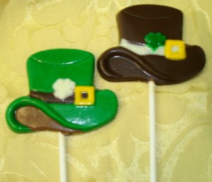 top-hat-with-shamrock-pop
